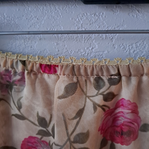Mary-Kate And Ashley Floral Beige Skirt - Picture 7 of 8